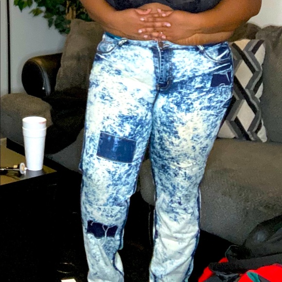 Jeans - Picture 2 of 2